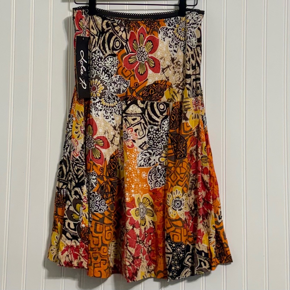NWT Lola P Skirt Size 8 Boho Patchwork Floral Midi 70s Retro Festival Lace Trim - Picture 2 of 9